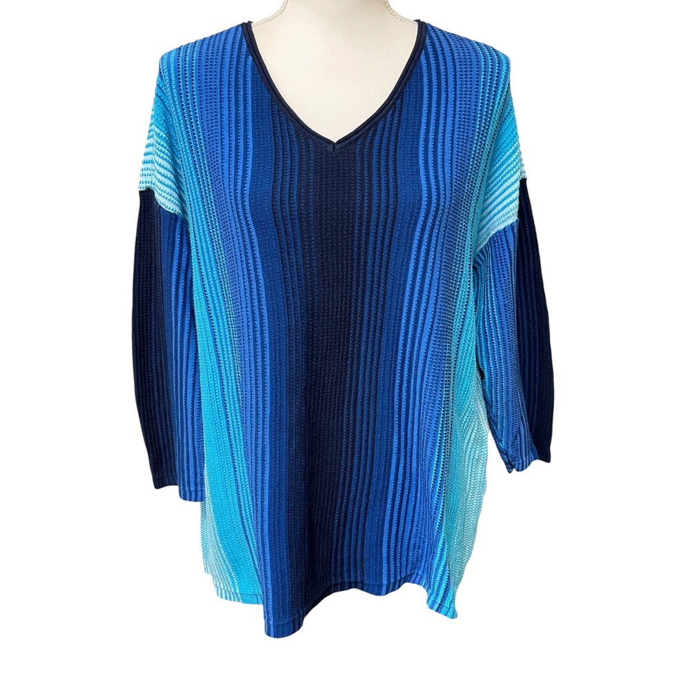 CHICOS Summer V-Neck Sweater Sz 3 Blue Striped Knit 3/4 Sleeve Beachy Coastal